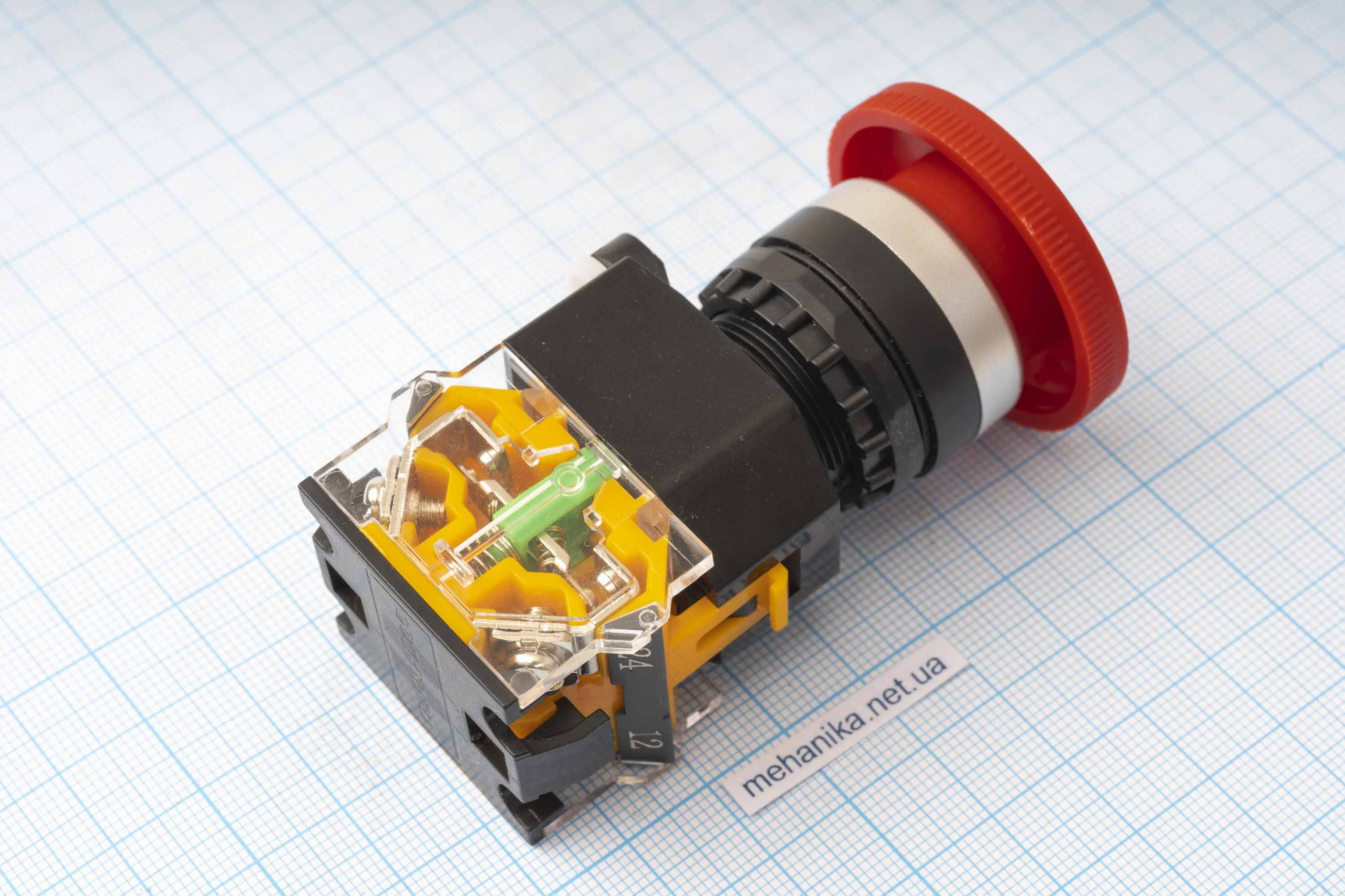 Кнопка аварійної зупинки СТОП з фіксацією LA38, контактів 1NO + 1NC