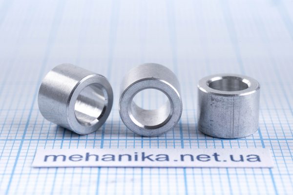 Проставка алюмінієва D8, d5, L6