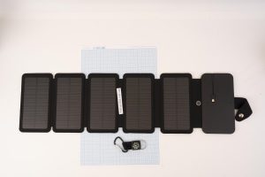 Сонячна панель, монокристалічна 10 W, складана, на 5 панелей, з компасом