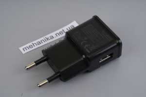 Зарядний пристрій 2А USB, для телефону, повербанка. Чорний
