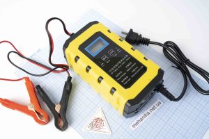 Зарядний пристрій 12V Intelegent Battery Charger JC-12V6A