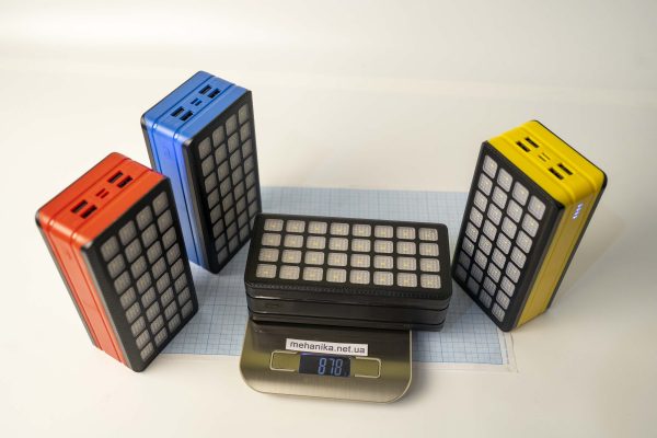 Повербанк 50000mAh, з прожектором та сонячною панеллю