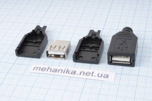 Роз'єм гніздо USB-AF, чорний з розбірним корпусом та кабельним введенням