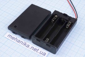 Корпус для батарейок (тип ААA) з вимикачем на 3 батарейки