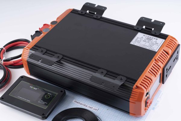 Інвертор FCHAO KSC-2500W, DC-AC 12V/220V