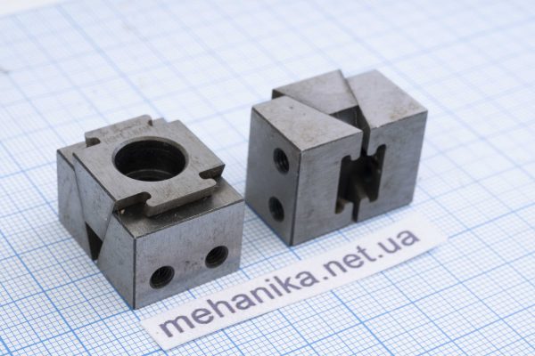 Блок затискний, клиновий, кріплення з боку, сталь M6