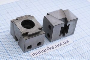 Блок затискний, клиновий, кріплення з боку, сталь M8