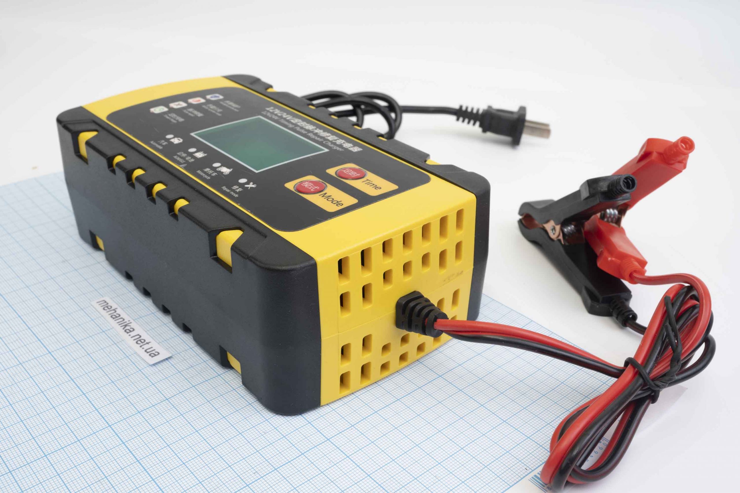 Зарядний пристрій 12V/24V Intelegent Battery Charger JC-08