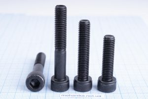 Болт із циліндричною головкою під шестигранник 12.9 M8, L=30-50 мм