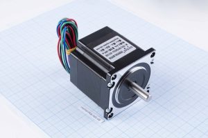 Кроковий двигун Nema23 CNYOHO YH57BYGH56-401A8 1.26Nm, 3.0А