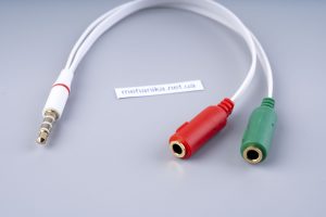 Адаптер-перехідник, аудіо-кабель mini Jack 3.5mm Male/2 x mini Jack 3.5mm Female (мікрофон/навушники)