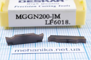 Вставка відрізна (різець) MGGN200-JM LF6018 DESCAR 55 HRC
