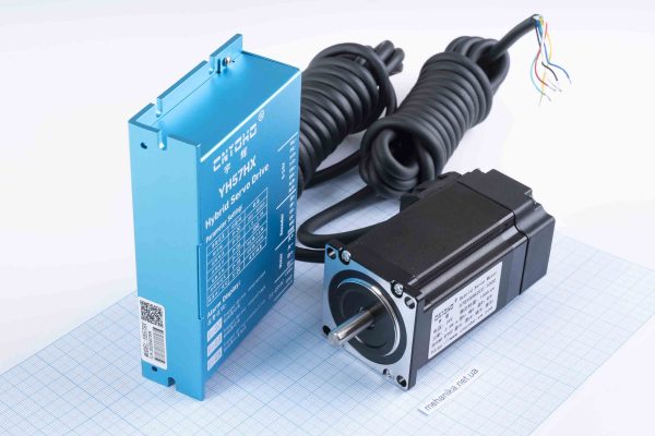 Кроковий двигун з енкодером Nema23(57) CNYOHO 57BYGH82EC-1000 2.5Nm, 3.0А + гібридний серводрайвер CNYOHO YH57HX