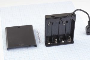 Портативний зарядний пристрій (повербанк/powerbank) на пальчикових батарейках АА з інтерфейсом USB