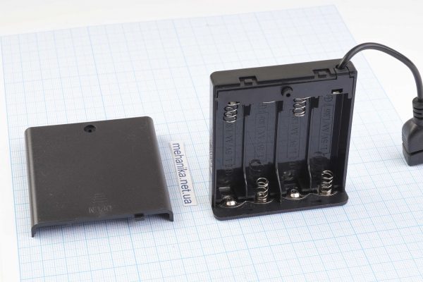 Портативний зарядний пристрій (повербанк/powerbank) на пальчикових батарейках АА з інтерфейсом USB