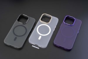 Чохол з підтримкою Magsafe та металевим захистом для iPhone