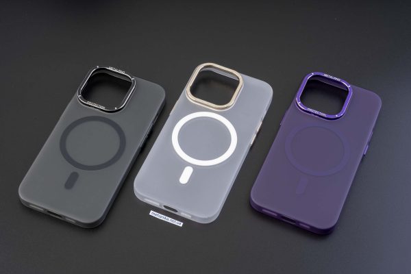 Чохол з підтримкою Magsafe та металевим захистом для iPhone