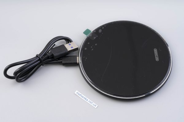 Бездротовий зарядний пристрій з LED індикацією, настільний, Type-C, діаметр 10 см, чорний глянець