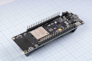 Плата ESP WROOM 32 WIFI + Bluetooth, ESP32, чіп CH2102, microUSB, з відсіком для 18650