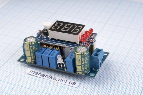 Перетворювач напруги MPPT знижуючий, DC-DC, 6-36V/1,25-35V 5A, з дисплеєм 1 рядок
