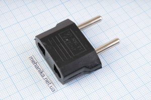 Перехідник 220V/10A з китайської вилки на євро Ф4мм, чорний