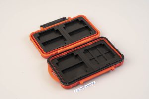 Кейс (футляр) для зберігання та транспортування SD/TF/microSD/CF карт пам`яті CB-101, червоний