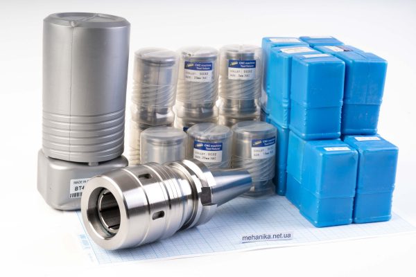 Силовий патрон BT40-SC32-105L з набором цанг SC32, 23 шт (3-25мм)
