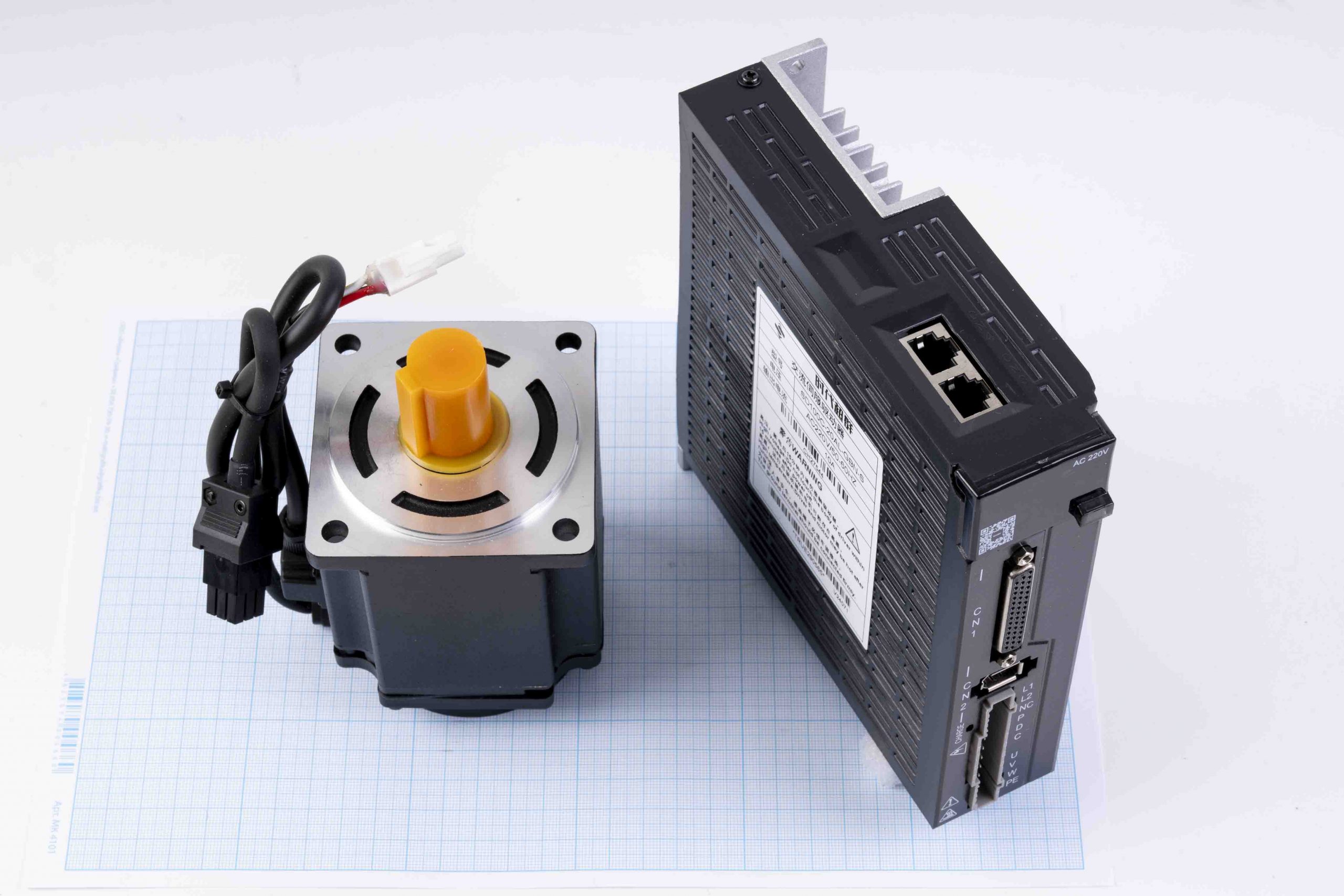 Серводвигун SDC80AEA07530-SC3-AP-CB (750W, 2.39 Nm) + серводрайвер SD100C-20AL-GBN 220V/10A