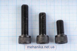 Болт M10 із циліндричною головкою під шестигранник 12.9