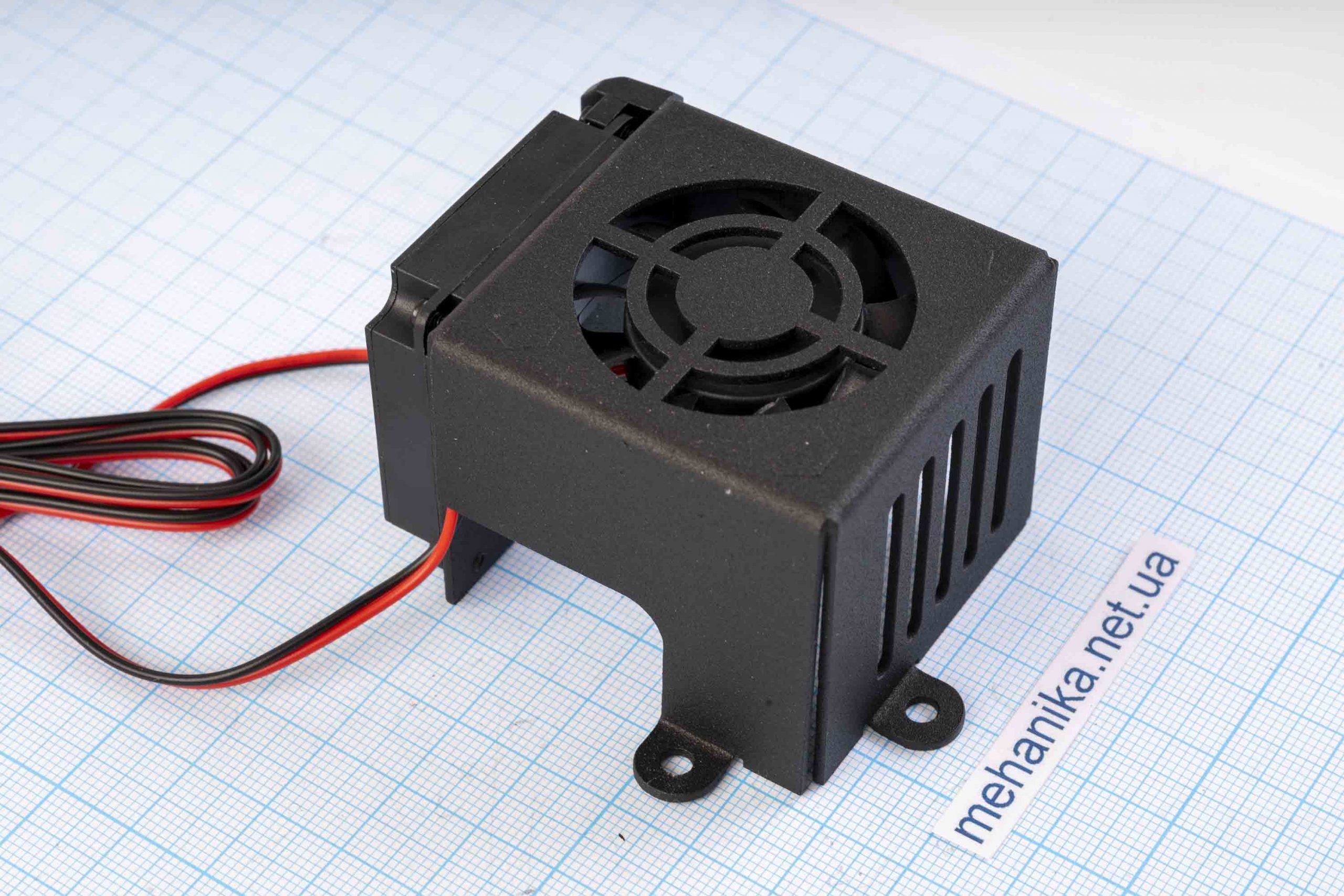 Кожух екструдера для Ender-3/CR-10 з двома вентиляторами 40x40x10/24V та направленим потоком обдуву