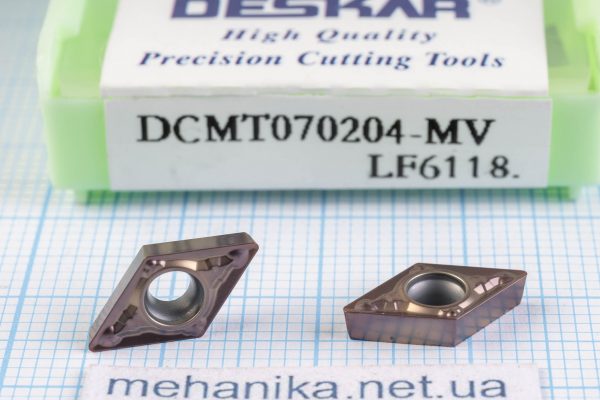 Вставка токарна (різець) DCMT070204-MV LF6118 DESCAR 55 HRC