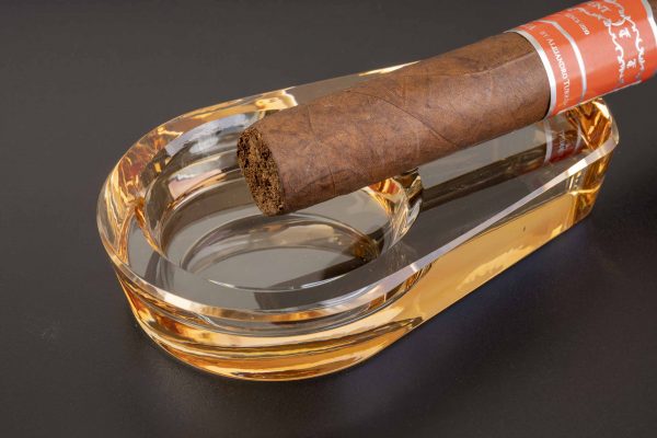 Попільничка для сигар, скляна, овальна 12 см – Бурштинова