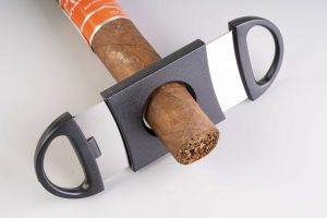 Гільйотина (ніж) для сигар, пластикова, діаметр 22 мм