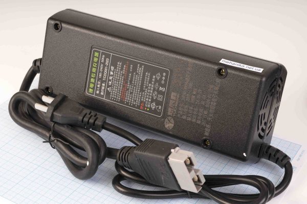 Зарядний пристрій для акумуляторів LiFePo4 8S/29.2V/30A 900W, роз`єм Anderson Powerpole