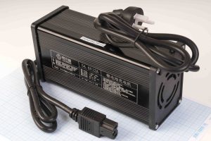 Зарядний пристрій для акумуляторів Li-Ion 13S/54.6V/12A 710W
