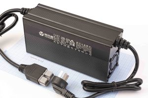 Зарядний пристрій для акумуляторів LiFePO4 16S/58.4V/20A 1100W