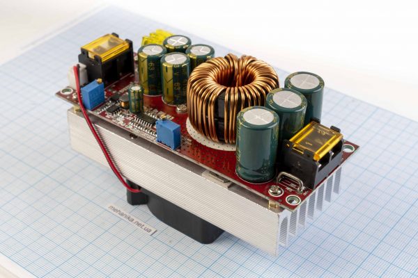 Перетворювач напруги підвищуючий, DC-DC, 10-60V/13-90V 30A 1500W, з кулером (JL-1500)