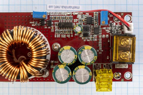 Перетворювач напруги підвищуючий, DC-DC, 10-60V/13-90V 30A 1500W, з кулером (JL-1500)
