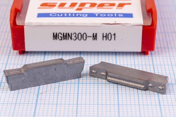Вставка відрізна (різець) MGMN300-M H01 SUPER 45 HRC