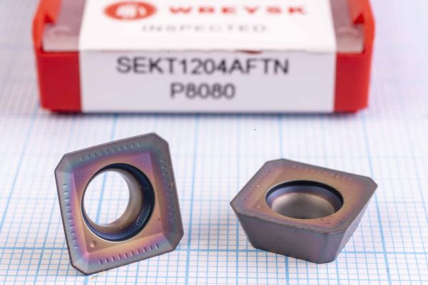 Вставка фрезерна (різець) SEKT1204AFTN P8080 WBEYSK 65 HRC
