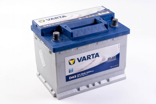 Акумулятор (АКБ) VARTA Blue Dynamic (D43) 60Ah 540A L+ (L2X)