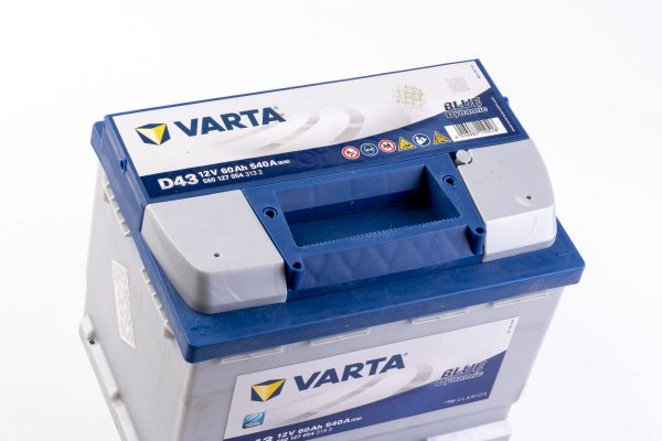 Акумулятор (АКБ) VARTA Blue Dynamic (D43) 60Ah 540A L+ (L2X)