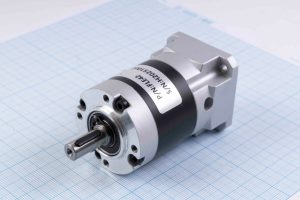 Редуктор планетарний (диференціальний) для крокового двигуна NEMA 17(42) (FLE)