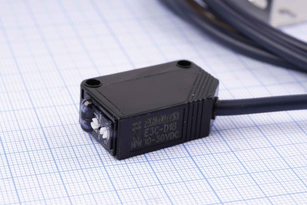 Датчик оптичний (фотоелектричний) ZHMLON E3C-D18, NPN, 20-150 см