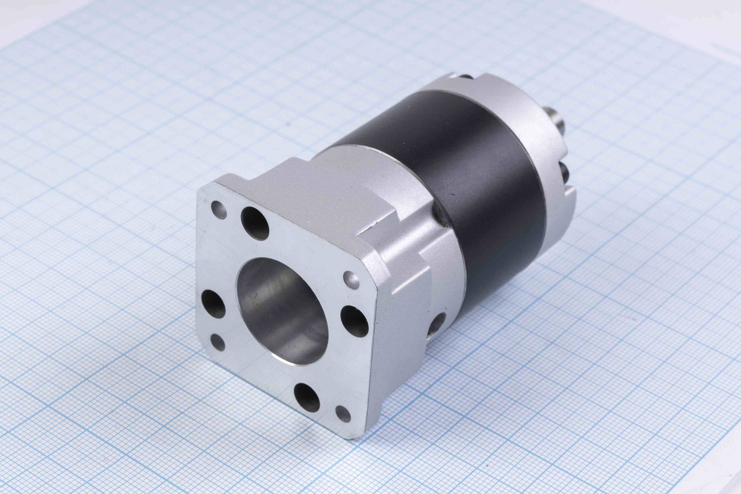 Редуктор планетарний (диференціальний) для крокового двигуна NEMA 17(42) (FLE)