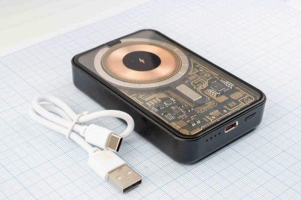 (УЦІНКА) Повербанк з безпровідною зарядкою 20000 mAh, магніт Magsafe, 22.5W, прозора панель
