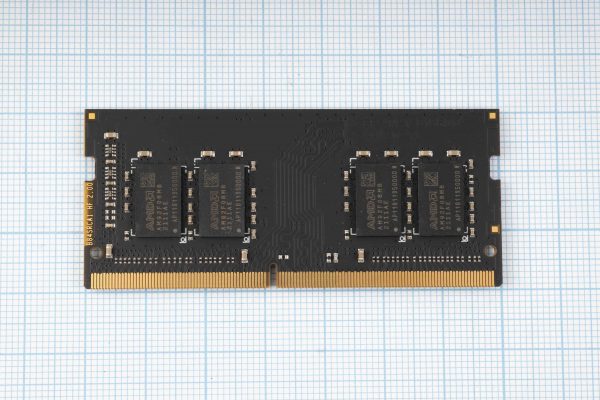 Модуль пам'яті для ноутбука SO-DIMM DDR4 8GB 3200 MHz AMD (R948G3206S2S-U)
