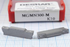 Вставка відрізна (різець) MGMN300-M K10 DESKAR 50 HRC