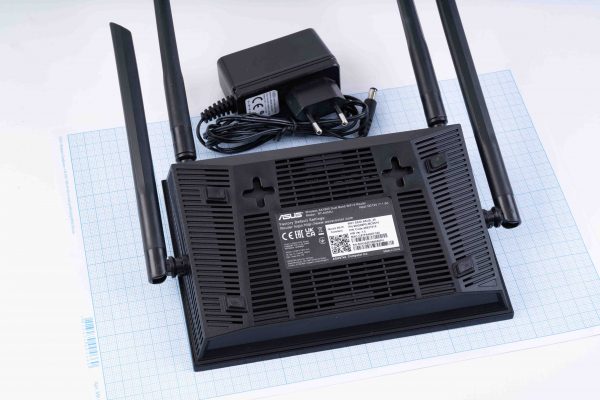 Маршрутизатор ASUS RT-AX53U AX1800 3xGE LAN 1xGE WAN 1xUSB MU-MIMO OFDMA