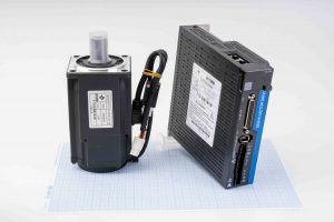 Серводвигун SDC80AEA07530-SC3B-AP-CB (750W, 2.39 Nm) + серводрайвер SD100C-20AL-GBN 220V/10A